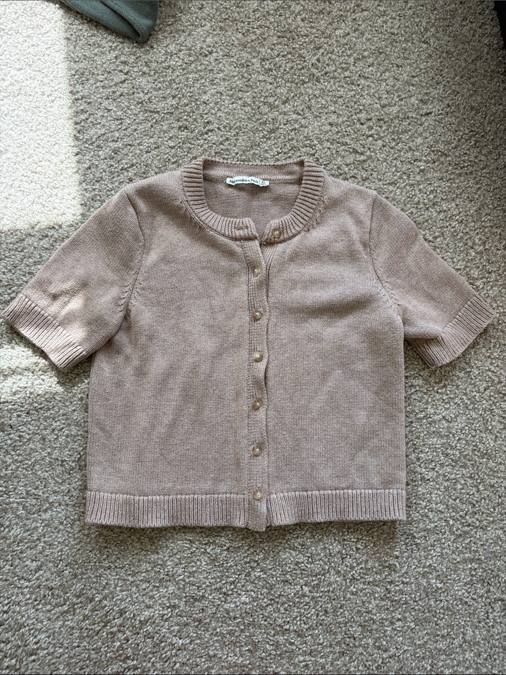Abercrombie & Fitch Short-Sleeve Button Cardigan in Taupe